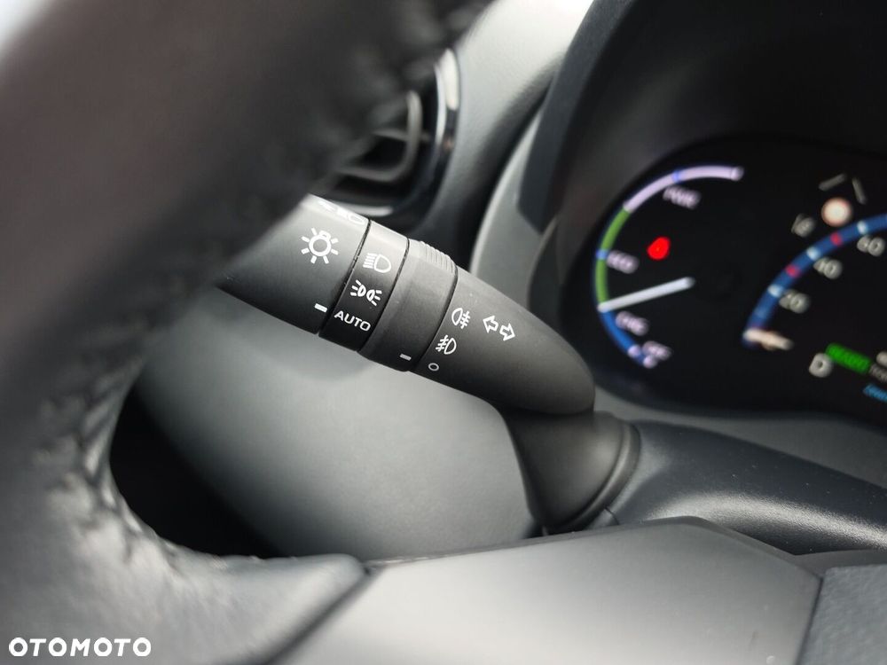 Toyota Yaris Cross Hybrid 1.5 Comfort 4x4 - 27