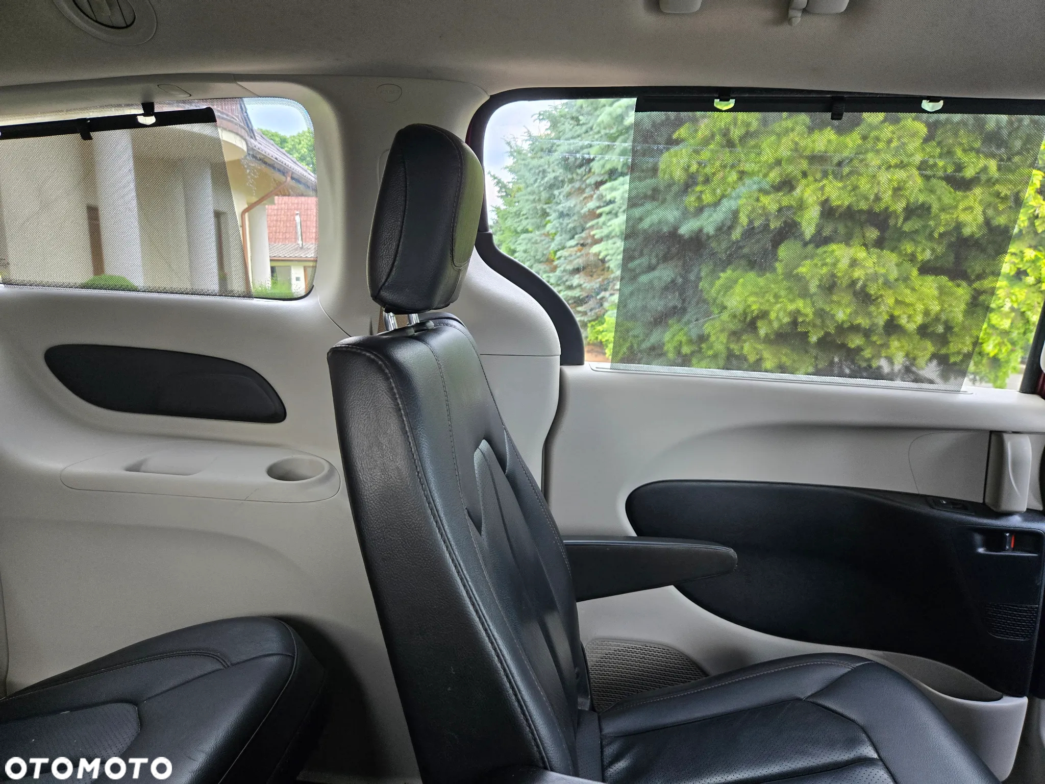 Chrysler Pacifica - 19
