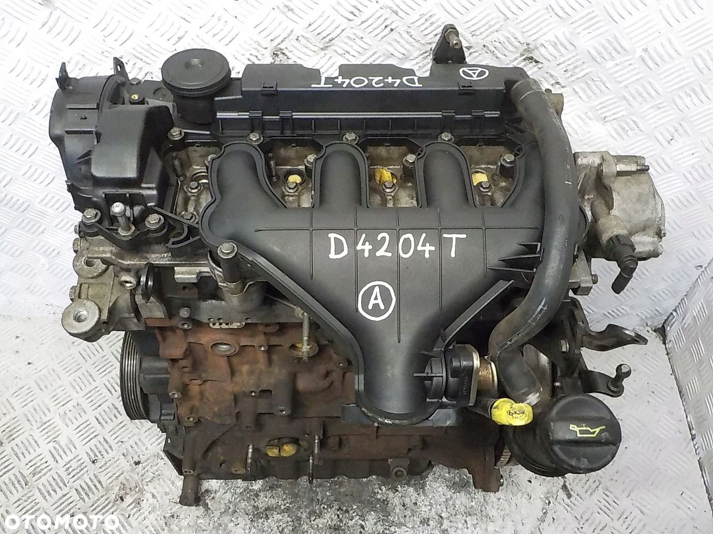 VOLVO S40 II V50 C30 SILNIK 2.0 D D4204T 136KM - 4