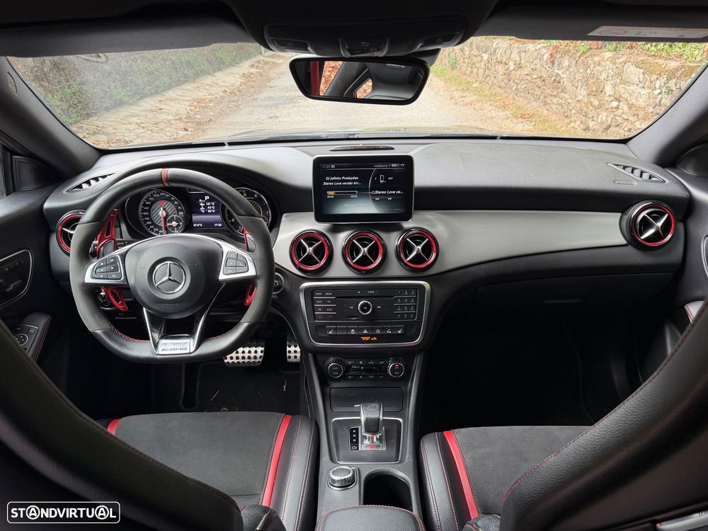 Mercedes-Benz CLA 45 AMG 4Matic 7G-DCT - 4