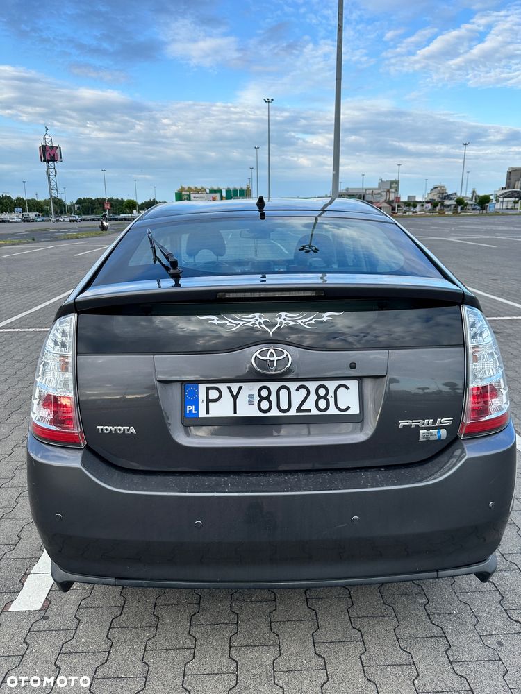 Toyota Prius - 9
