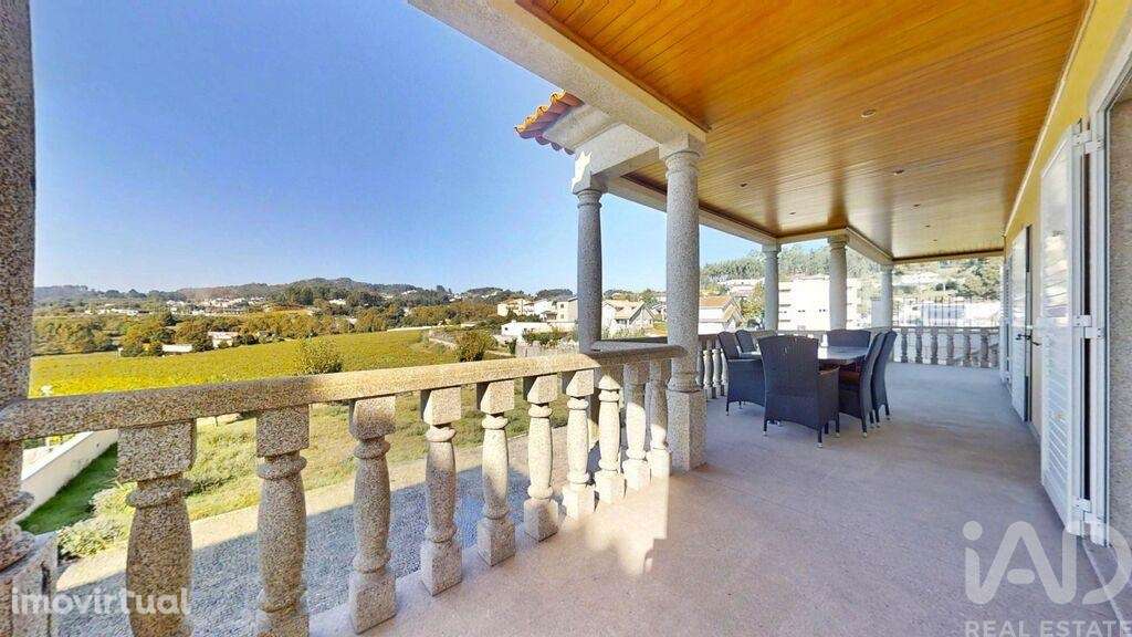 Casa / Villa T4 em Recezinhos (São Mamede) de 436,00 m2 - Grande imagem: 2/29