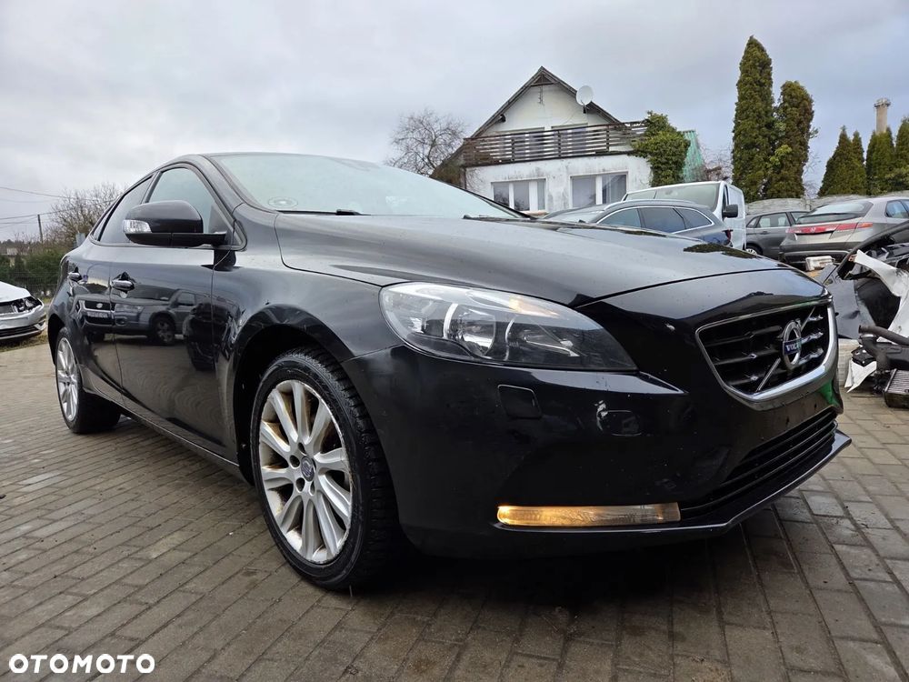 Volvo V40 D2 - 31