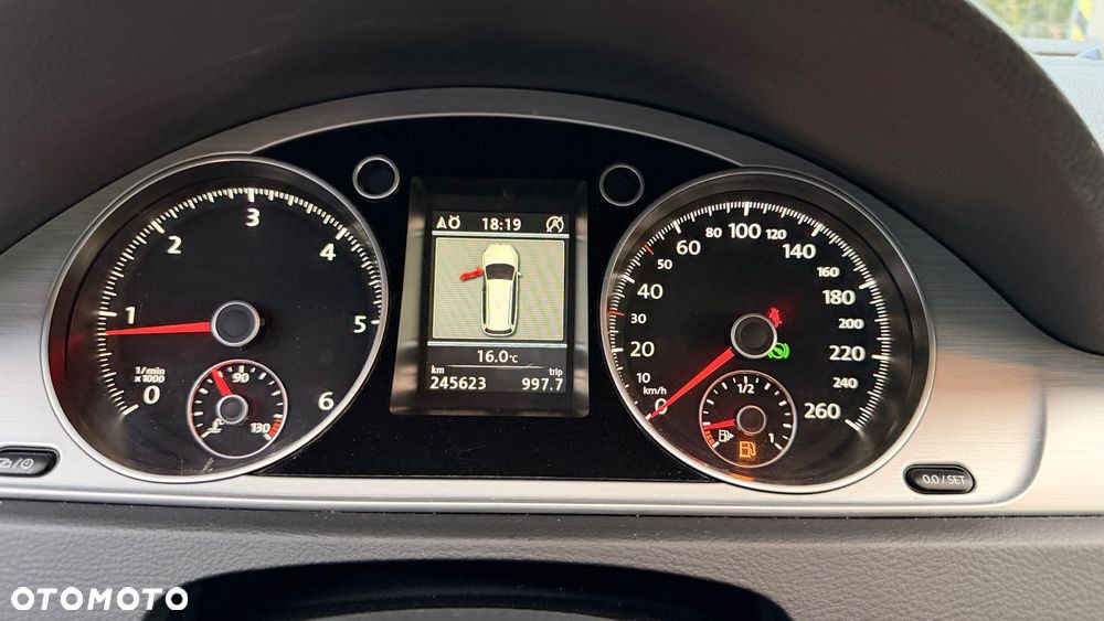 Volkswagen Passat Alltrack - 11