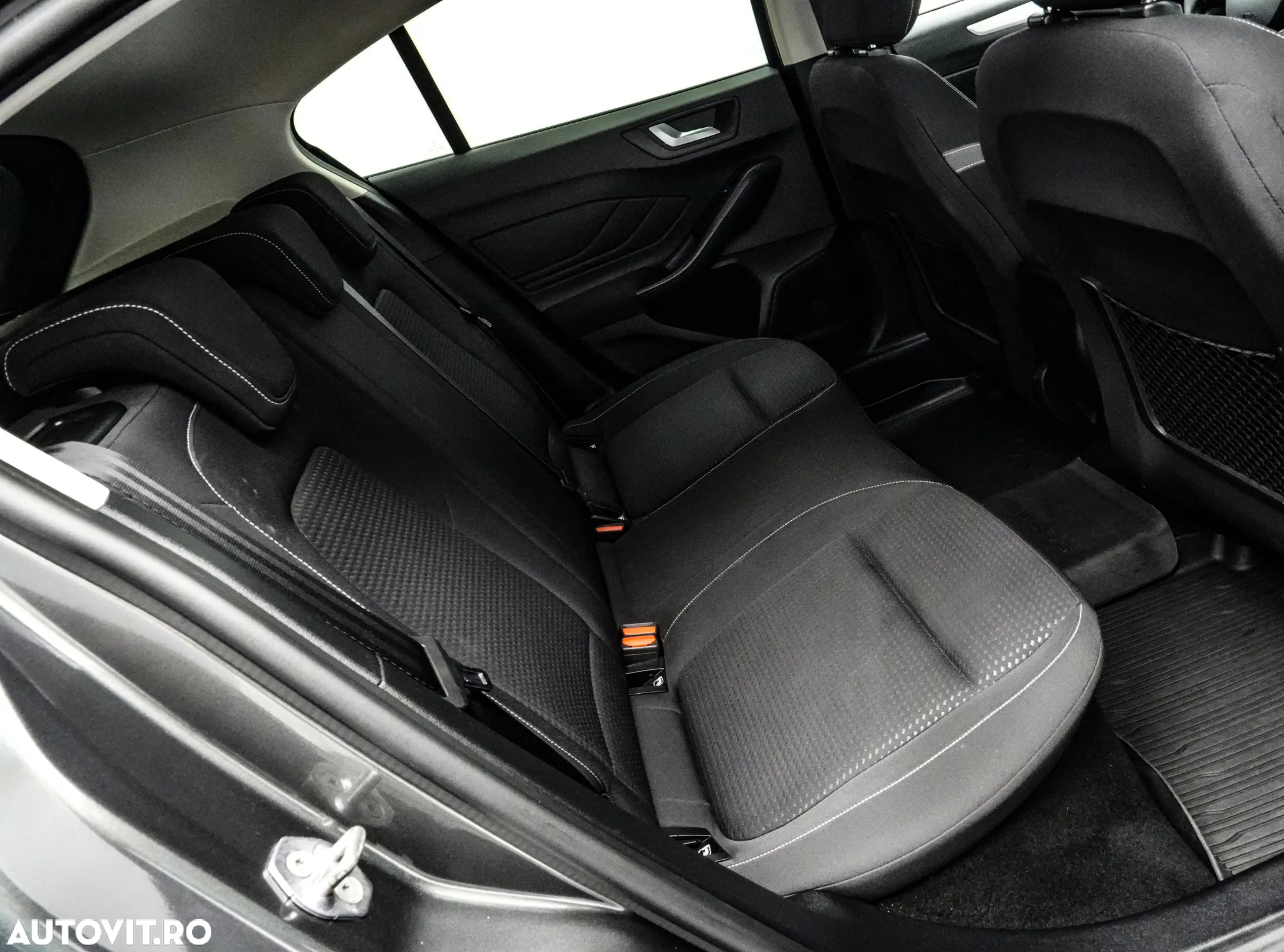 Ford Focus 1.0 EcoBoost Titanium - 14