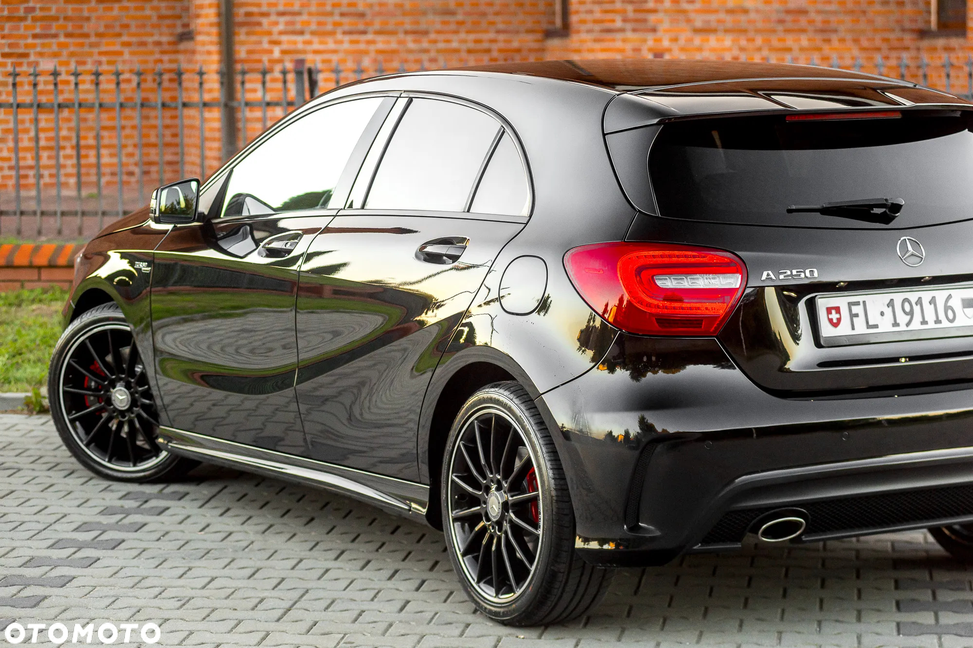 Mercedes-Benz Klasa A 250 4Matic 7G-DCT AMG Line - 10