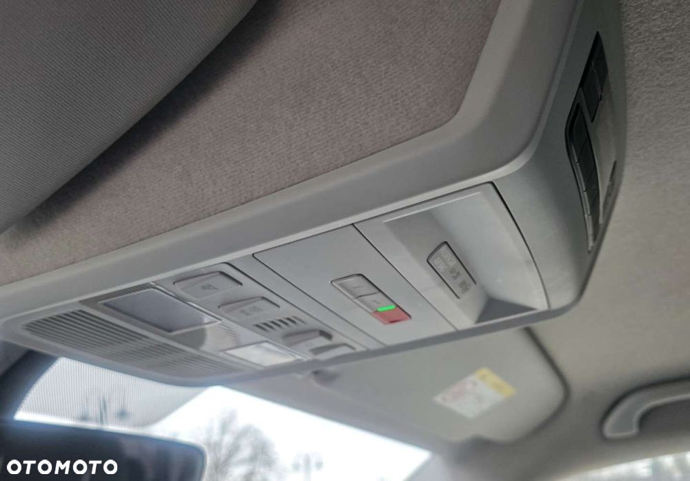 Volkswagen Transporter - 21