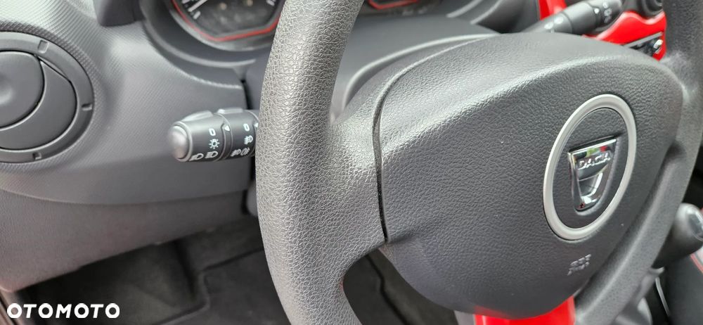 Dacia Sandero 1.6 16V Hi-Flex - 23
