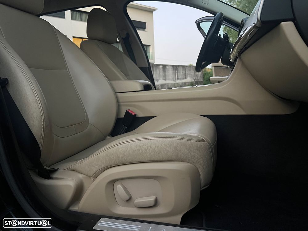 Jaguar XF Sportbrake 2.2 D Premium Luxury - 49