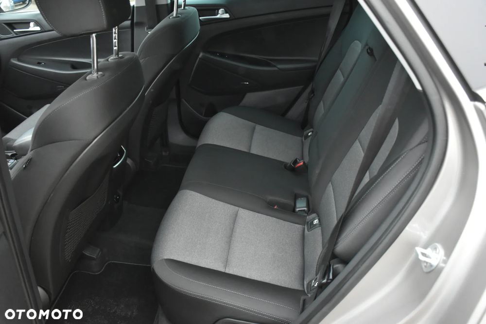 Hyundai Tucson 2.0 CRDI 4WD Automatik Premium - 35