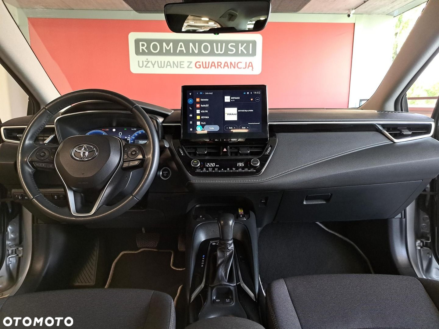 Toyota Corolla 1.8 Hybrid Comfort - 18