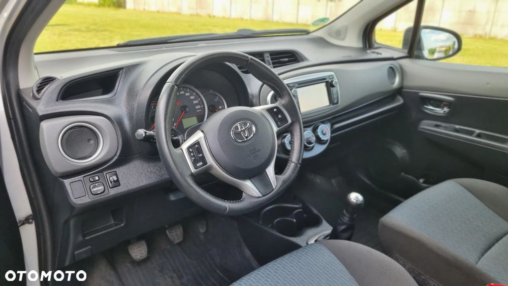 Toyota Yaris 1.0 VVT-i Style - 10