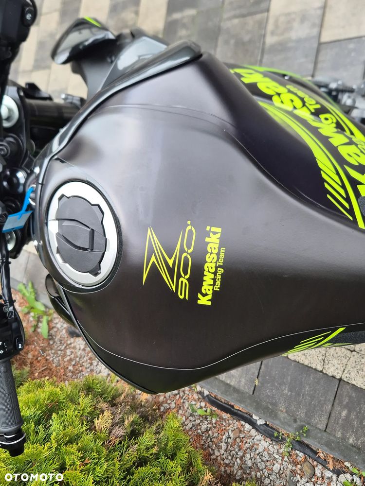 Kawasaki Z 900 - 16