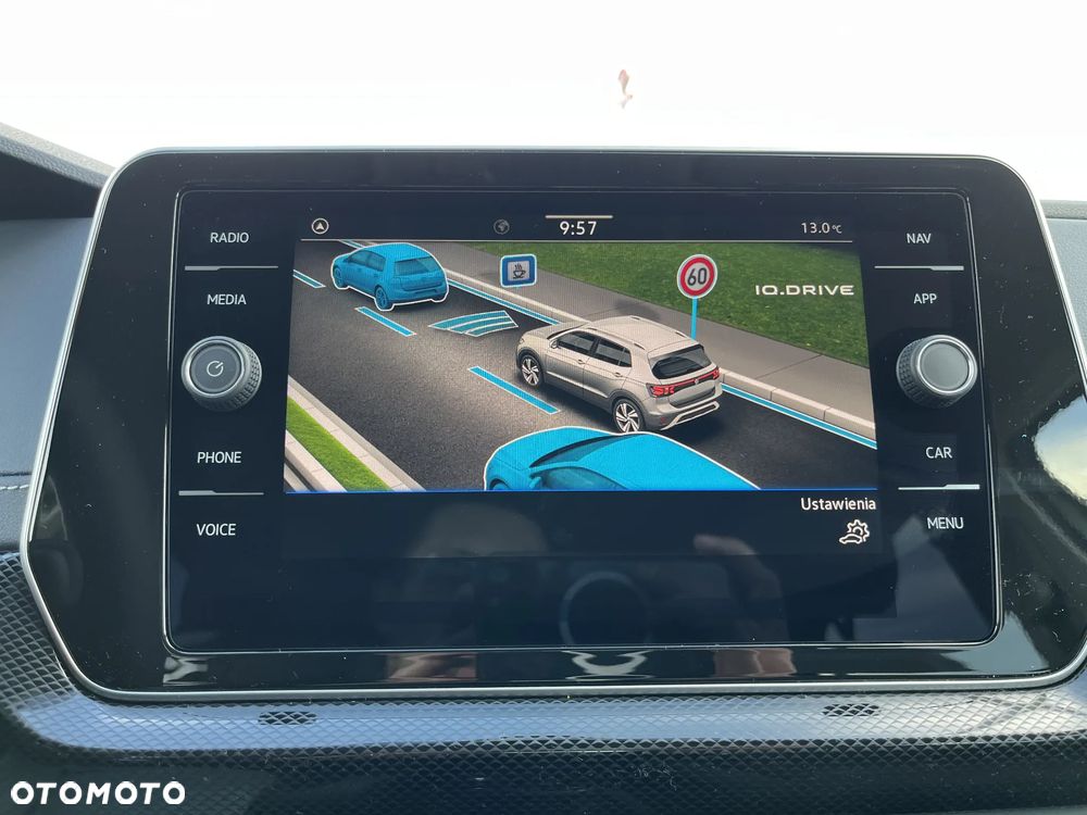 Volkswagen T-Cross 1.0 TSI Style DSG - 35