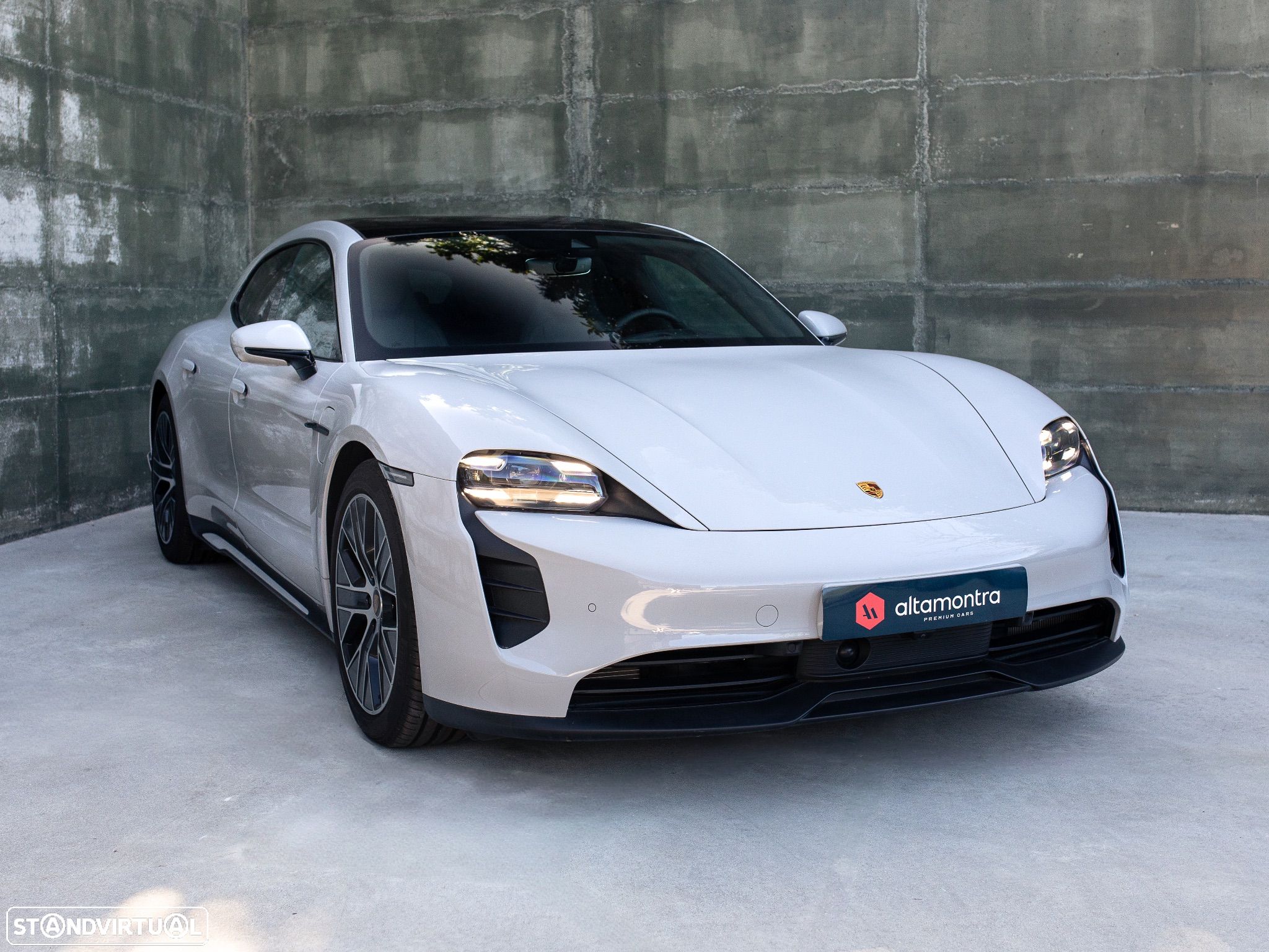 Porsche Taycan Sport Turismo 4S - 1