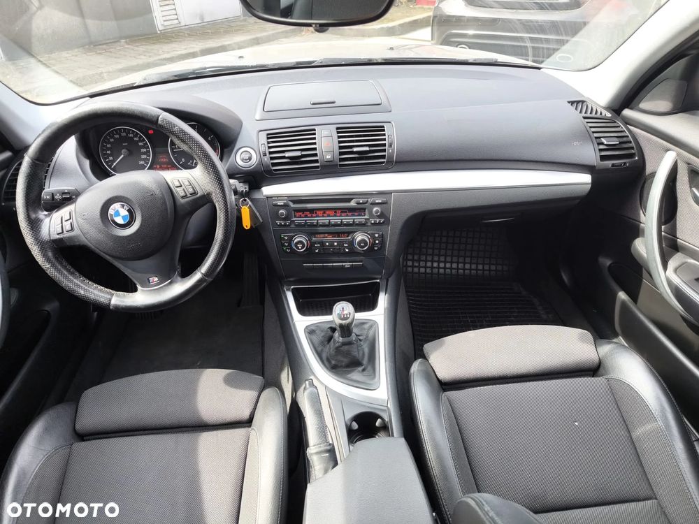 BMW Seria 1 118d Sport Line - 7