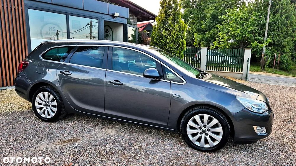 Opel Astra 1.6 T Cosmo - 9