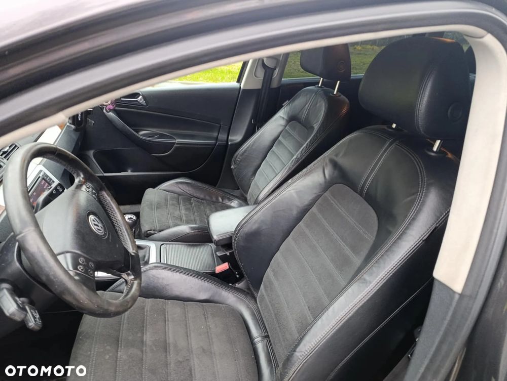 Volkswagen Passat Variant 2.0 TDI Highline - 11