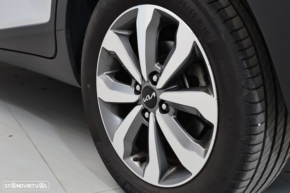 Kia Stonic 1.2 Dynamic - 13