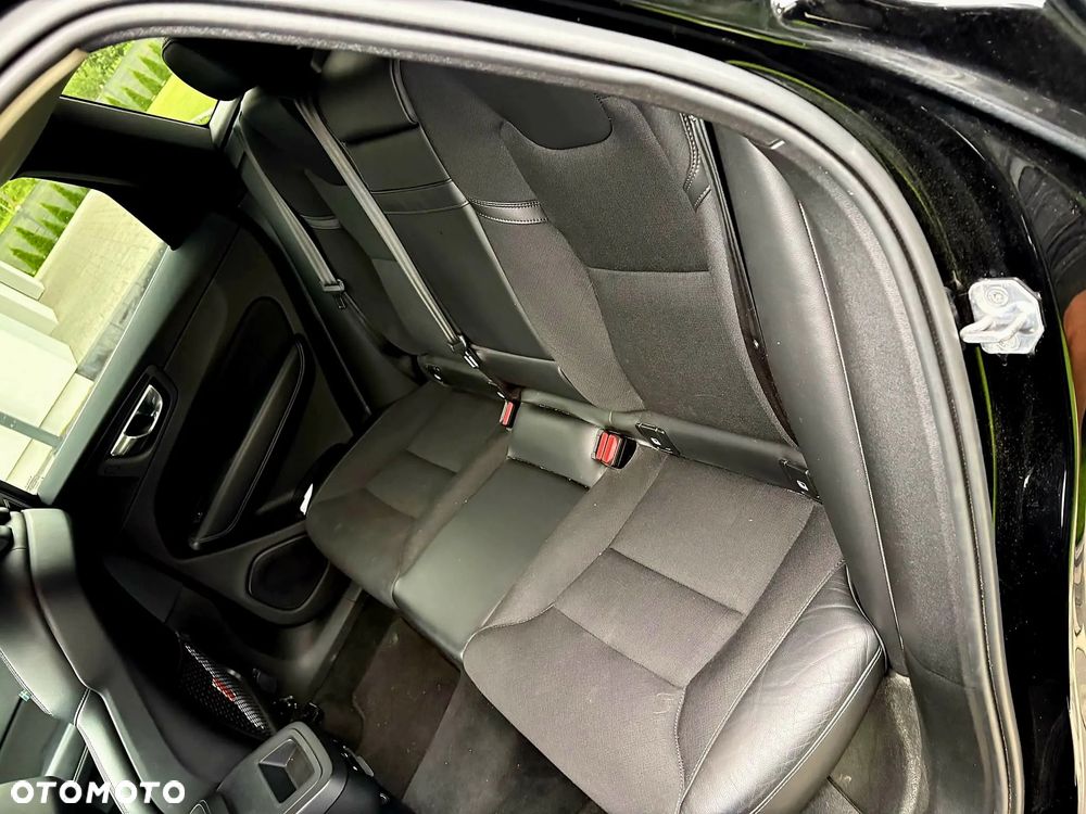 Volvo XC 60 D4 Momentum Pro - 5