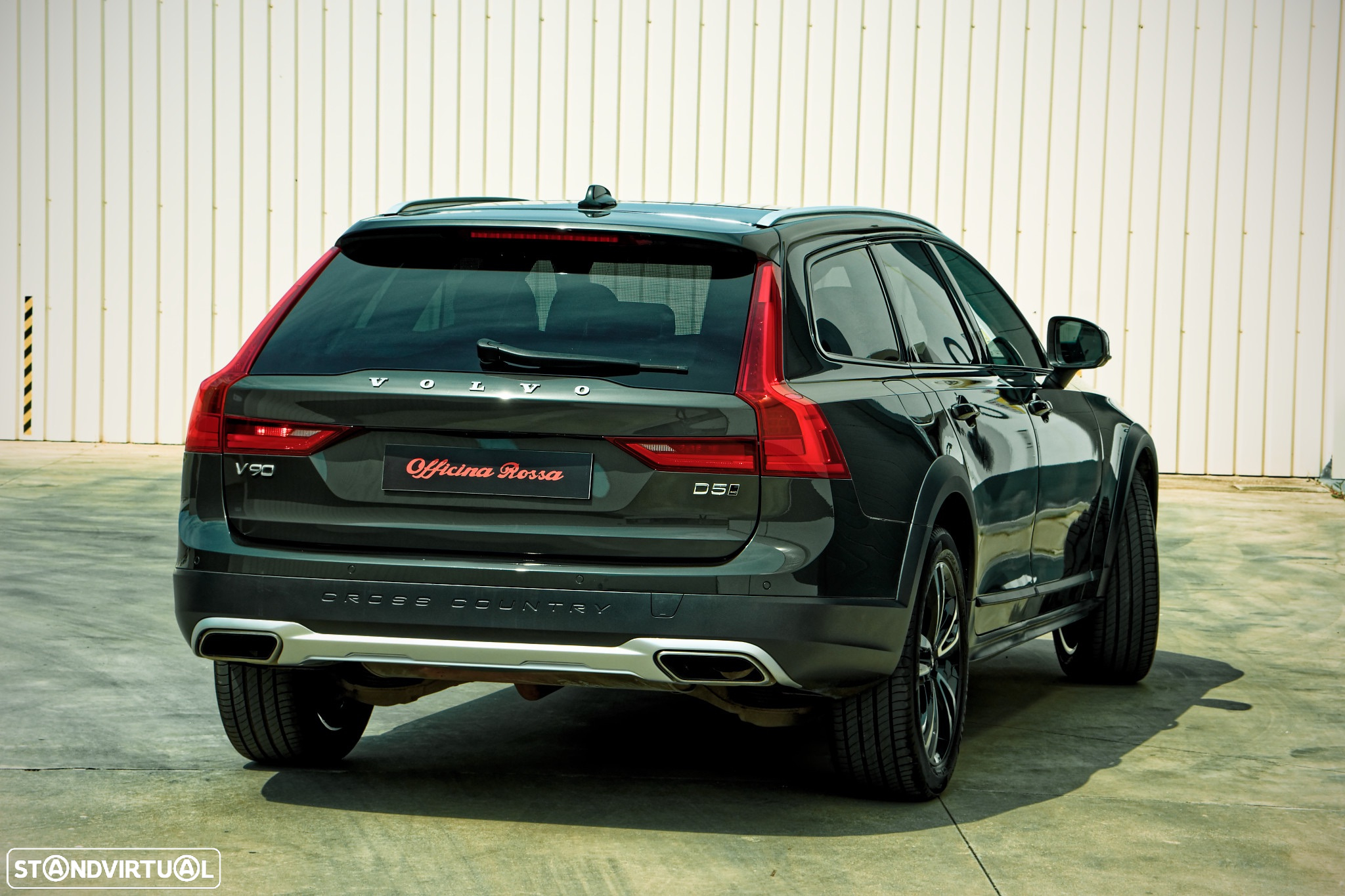 Volvo V90 Cross Country 2.0 D5 Pro AWD Geartronic - 9
