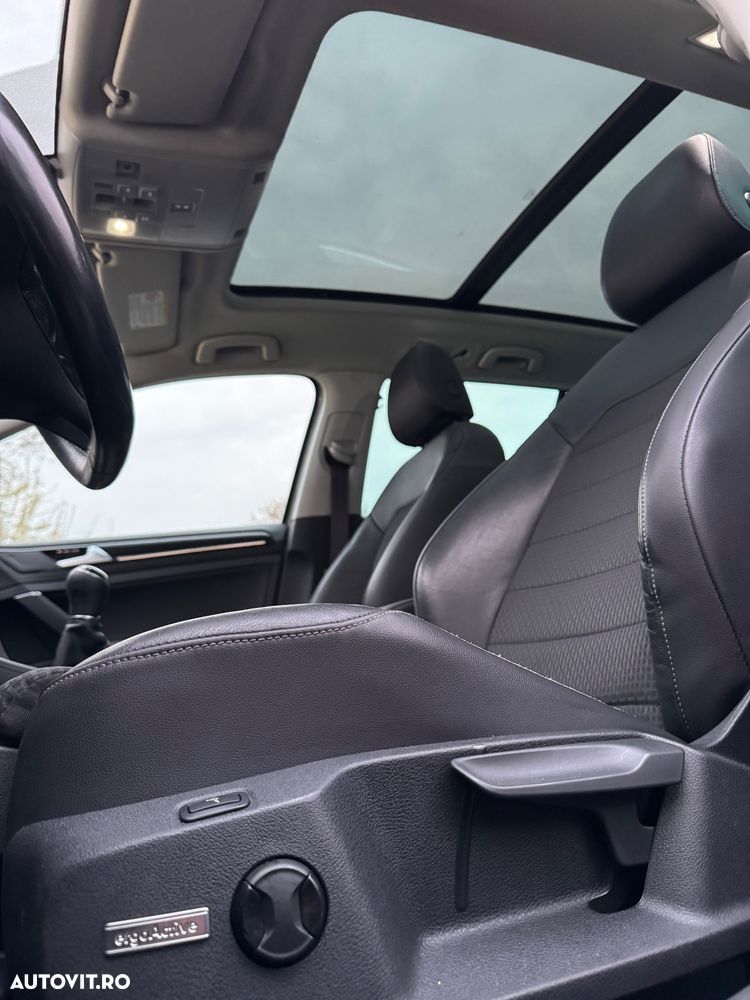 Volkswagen Golf 2.0 TDI (BlueMotion Technology) Highline - 9