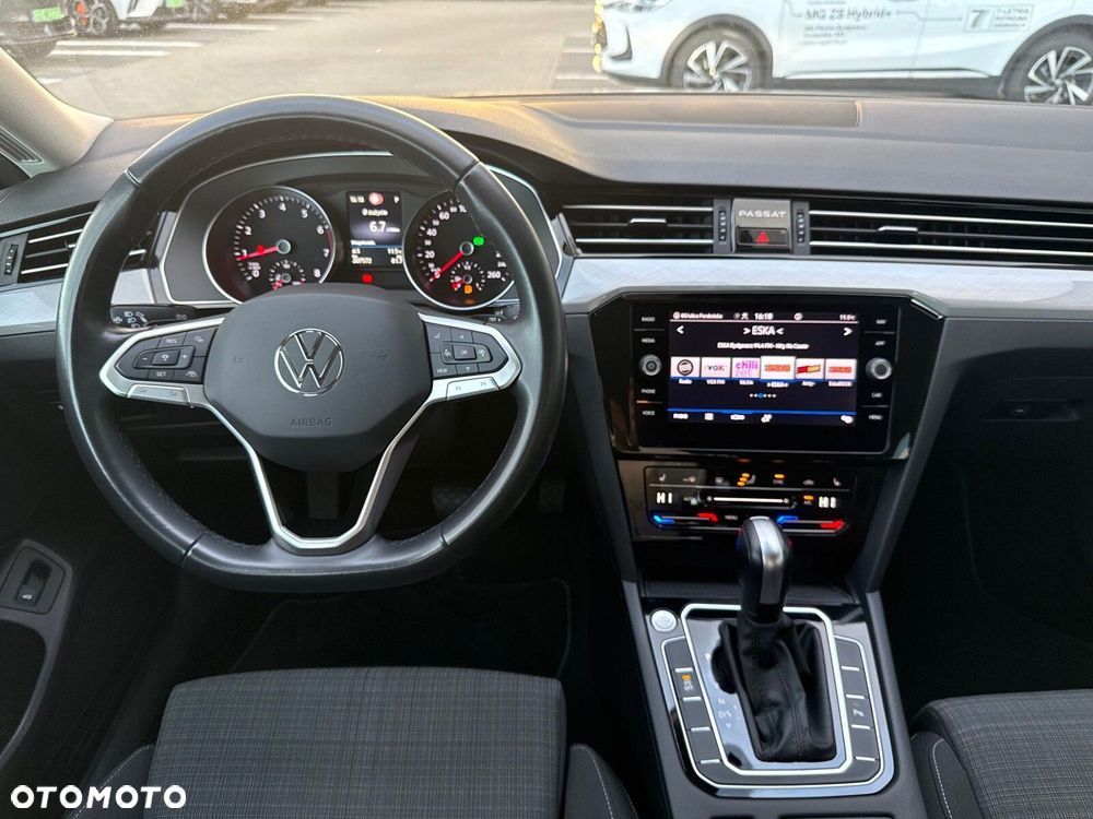Volkswagen Passat Variant 2.0 TSI Business DSG - 14