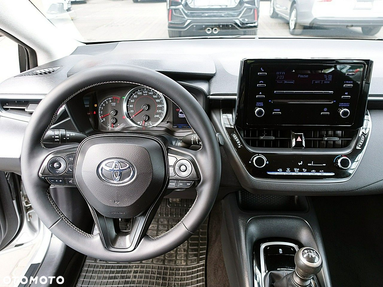 Toyota Corolla - 21