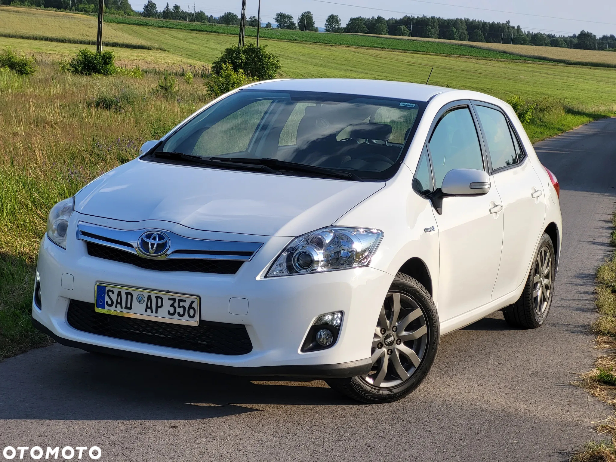 Toyota Auris 1.8 HSD Prestige NAVI - 6