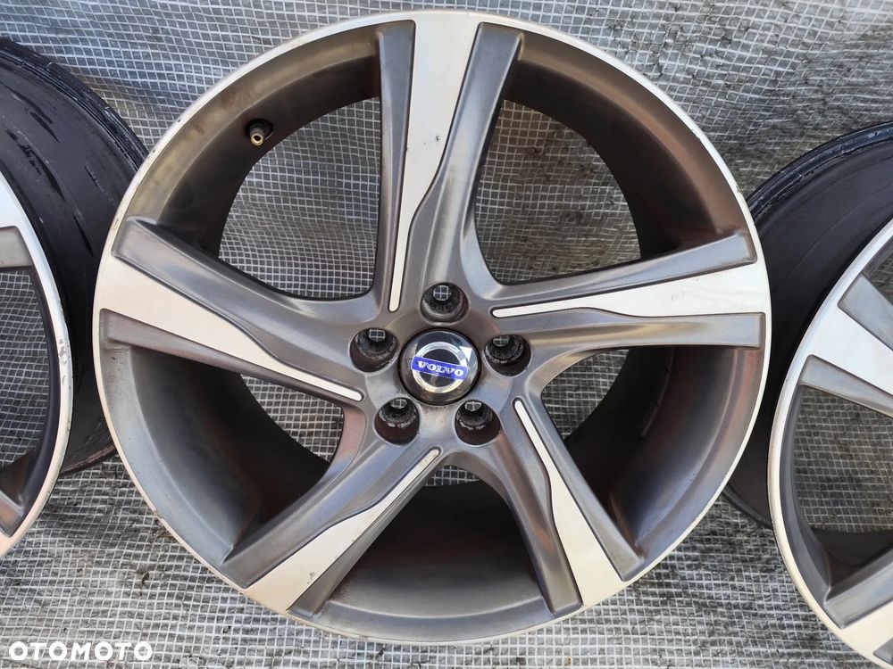 Felgi aluminiowe 4szt Komplet Volvo R-Design 18" 8Jx18 ET55 31362188 5x108 - 5