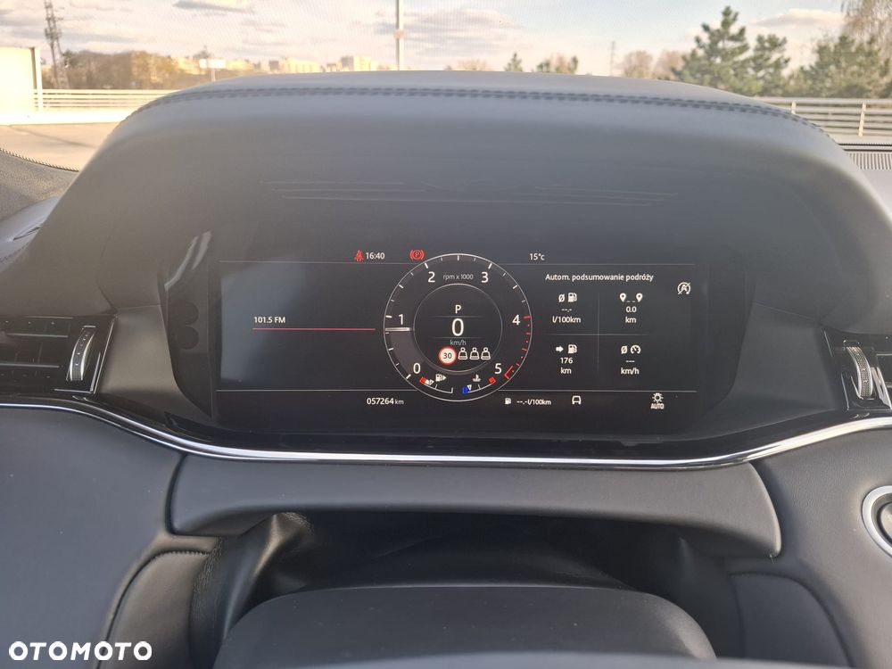 Land Rover Range Rover Evoque 2.0 D180 mHEV R-Dynamic SE - 17