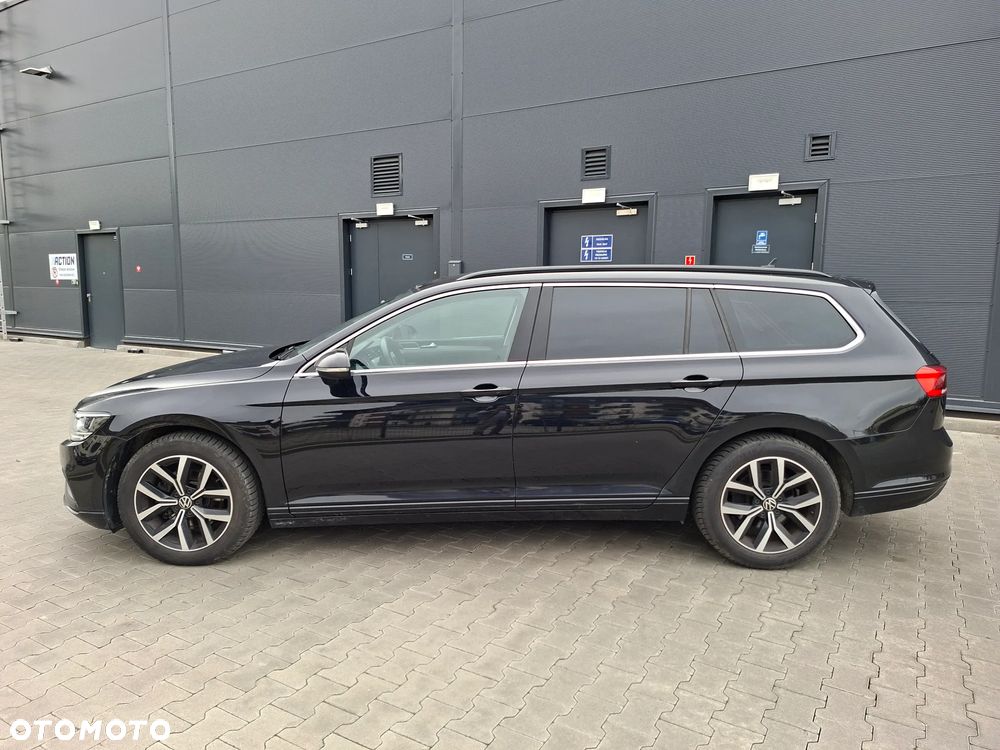 Volkswagen Passat 2.0 TDI EVO Business DSG - 2