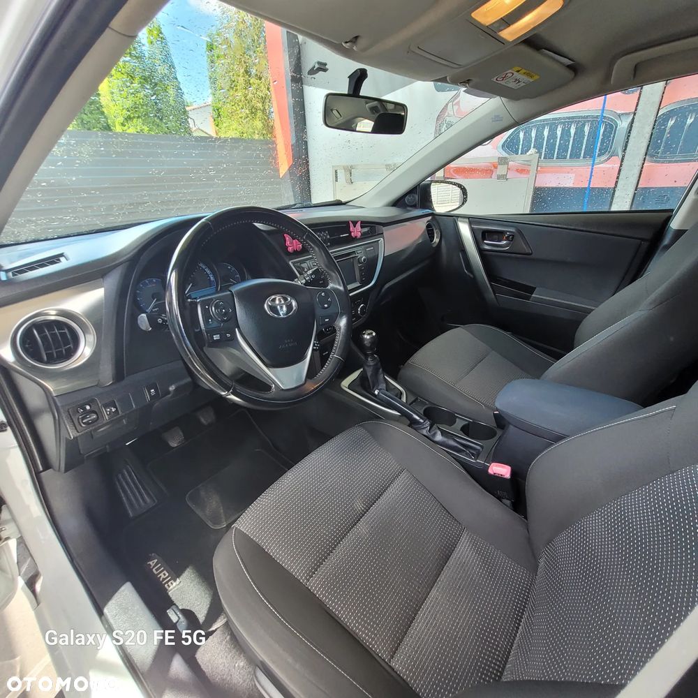 Toyota Auris 1.4 D-4D - 20