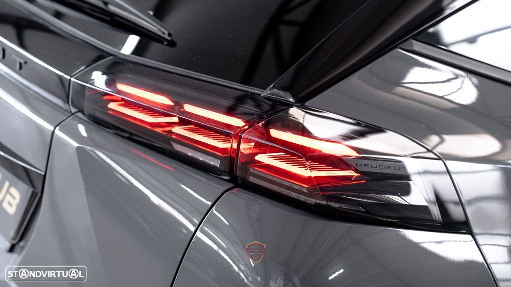 Peugeot 2008 1.5 BlueHDi Allure Pack EAT8 - 13