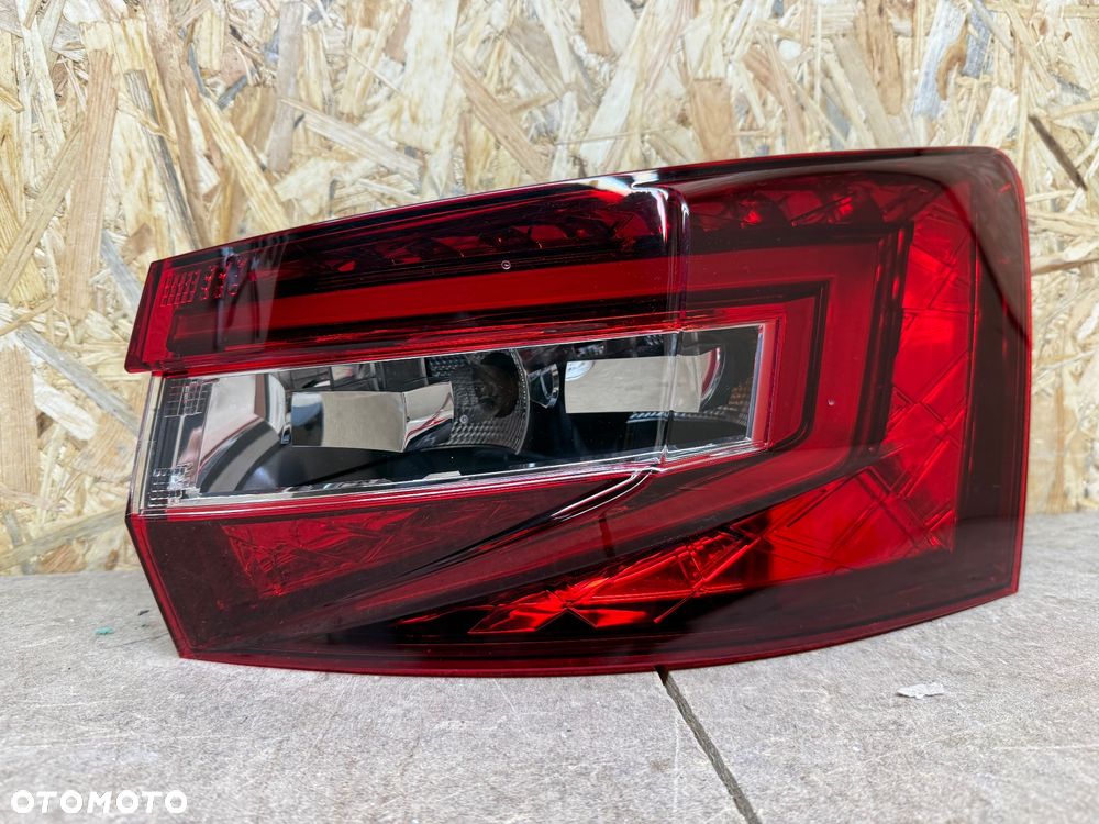 LAMPA TYŁ PRAWA LED SKODA SUPERB III 3V9945208 - 15