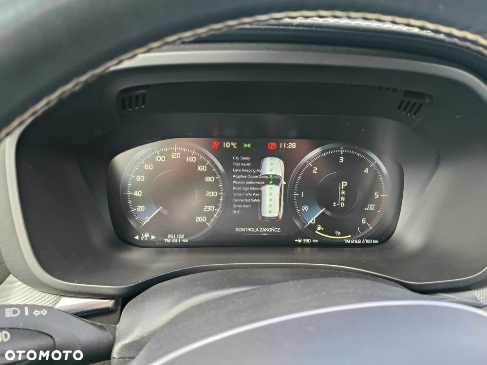 Volvo XC 60 D4 AWD R-Design - 5