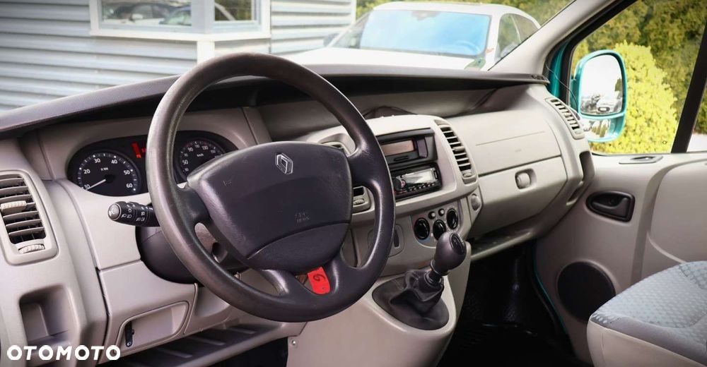 Renault Trafic - 13