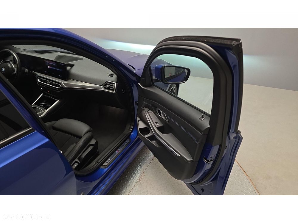 BMW Seria 3 320d xDrive M Sport - 28