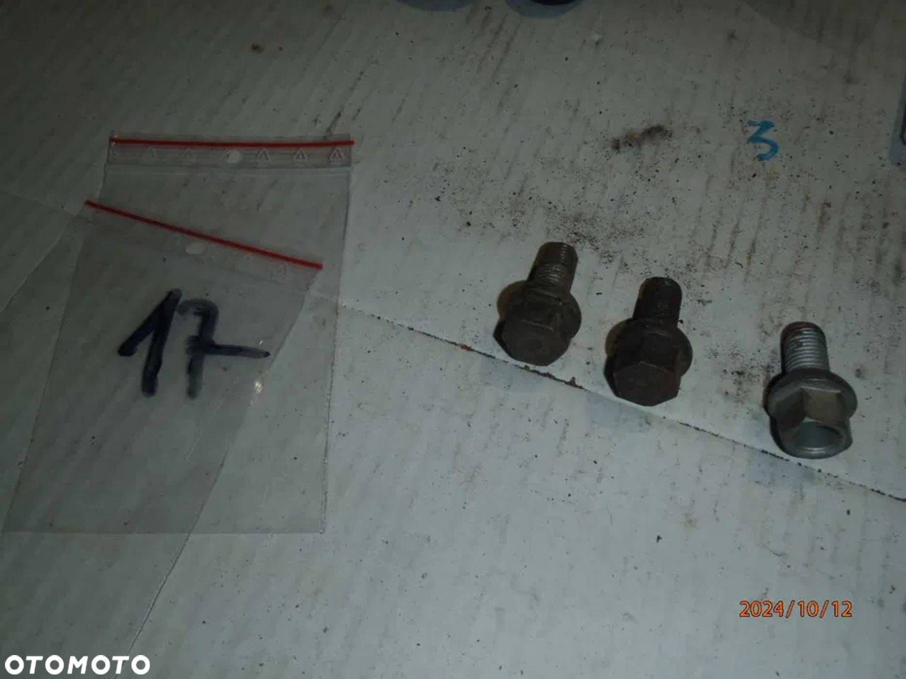 śruba nakrętka koła uno panda cinQuecento niewiadów oryginal 4 szt - 4