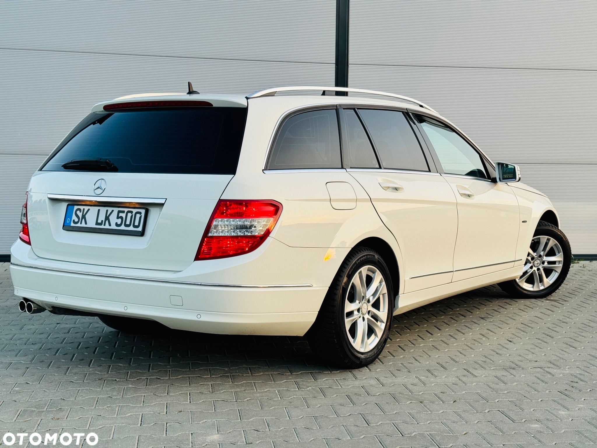 Mercedes-Benz Klasa C 180 T Kompressor Automatik BlueEFFICIENCY Special Edition - 30