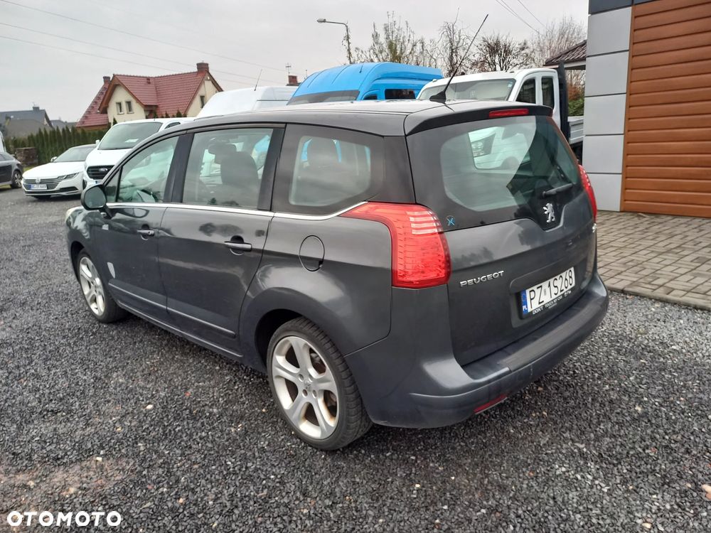 Peugeot 5008 - 5