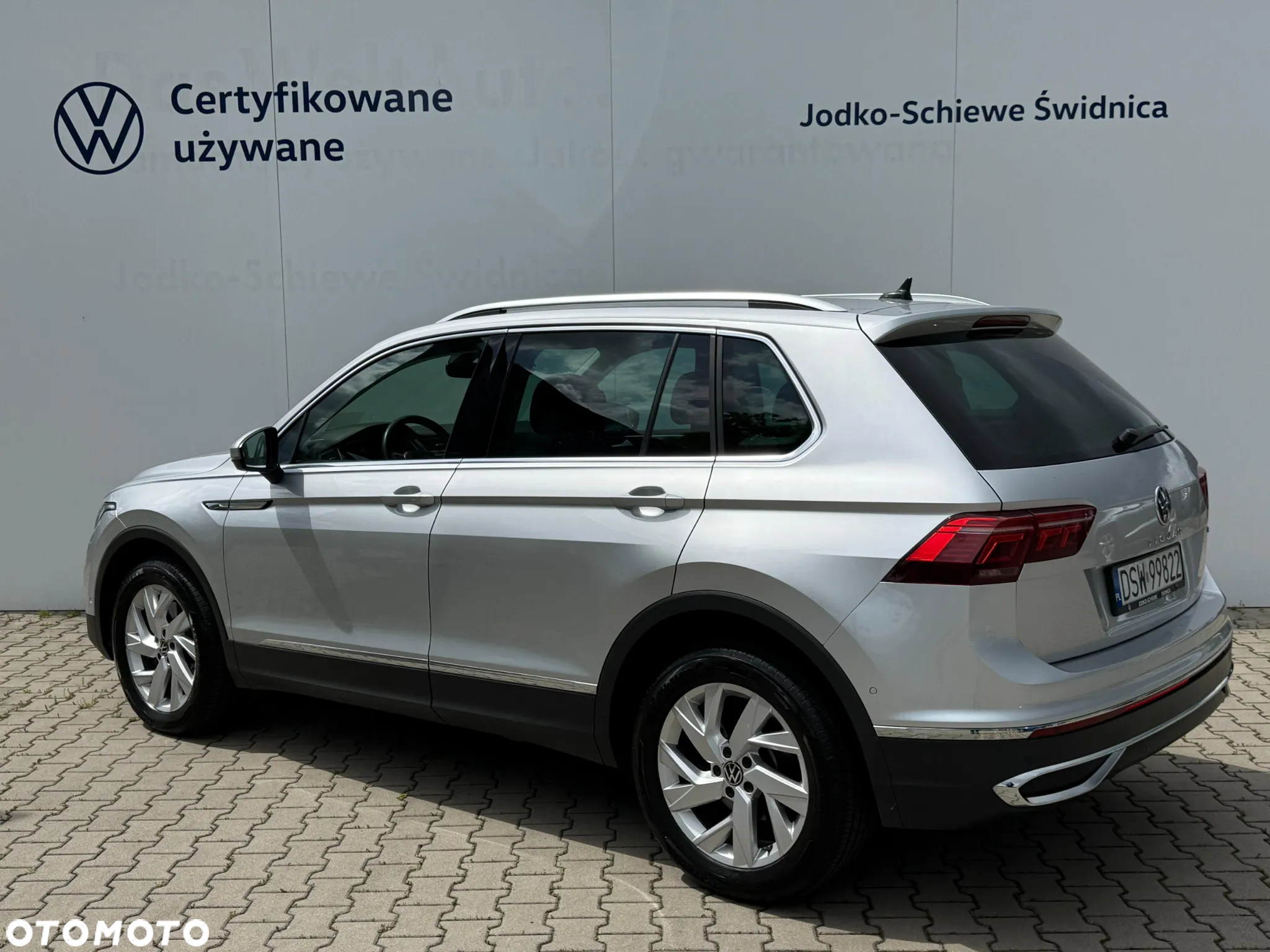 Volkswagen Tiguan 2.0 TSI 4Mot Elegance DSG - 4