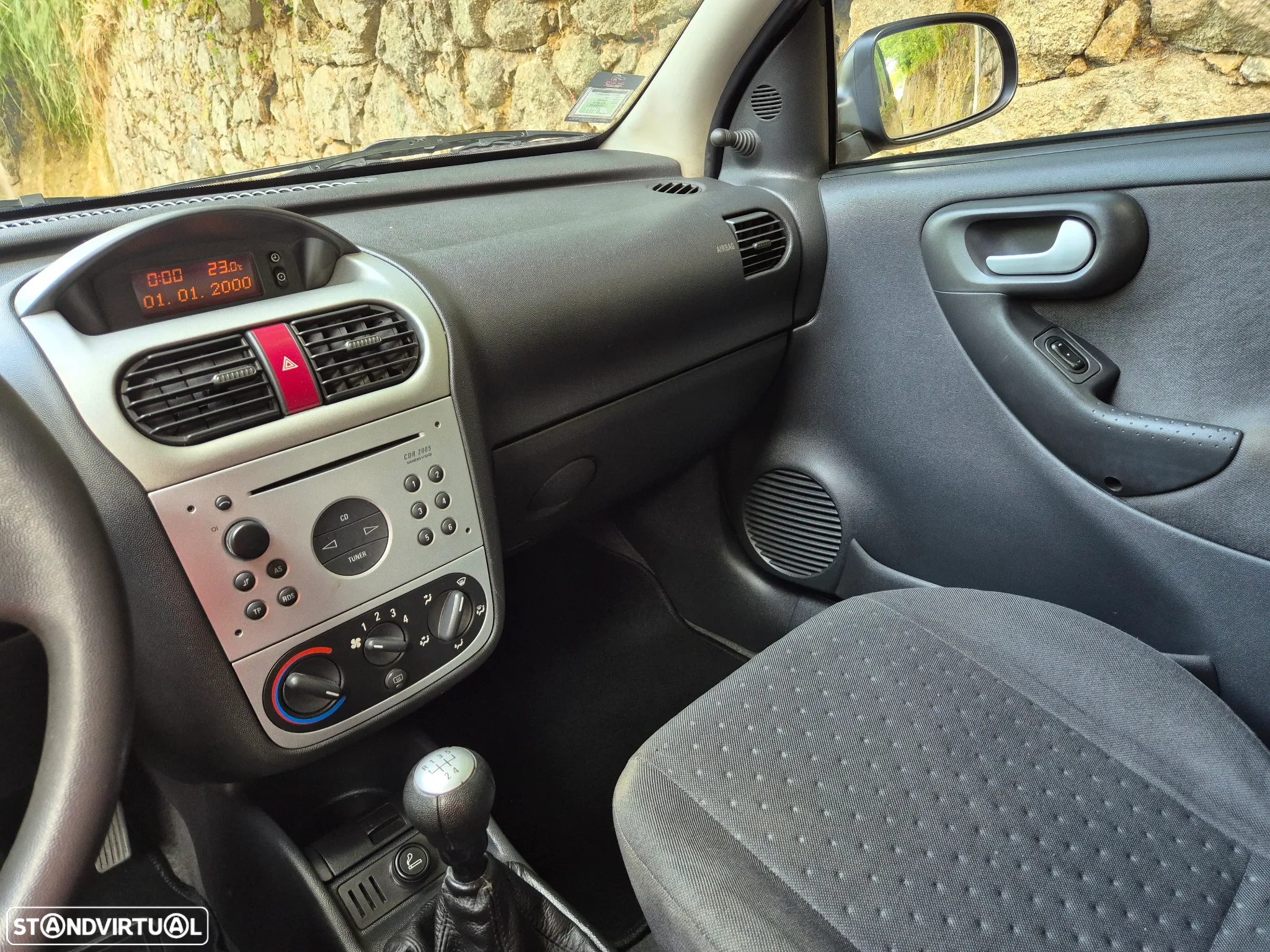 Opel Corsa 1.3 CDTi Cosmo - 28