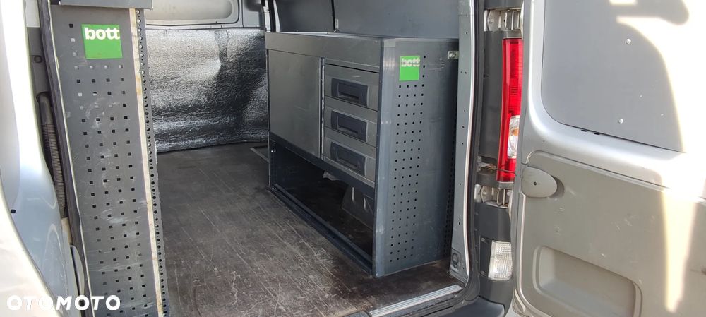 Opel VIVARO - 24
