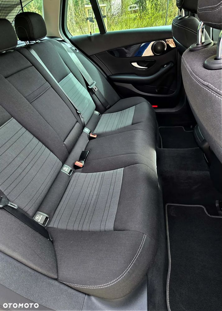 Mercedes-Benz Klasa C 180 (BlueTEC) d AMG Line - 22