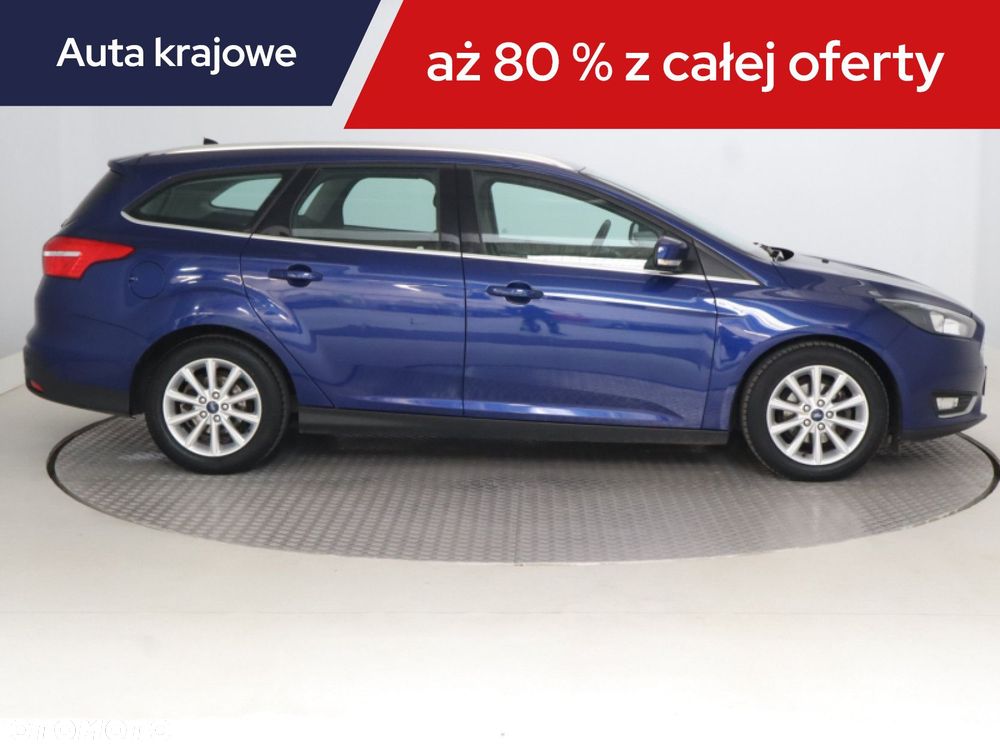 Ford Focus SW - 8