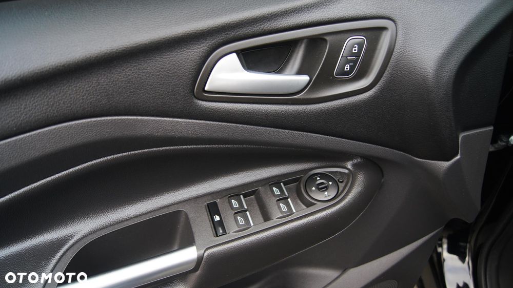 Ford Kuga 1.5 EcoBoost FWD Titanium ASS MMT6 - 12