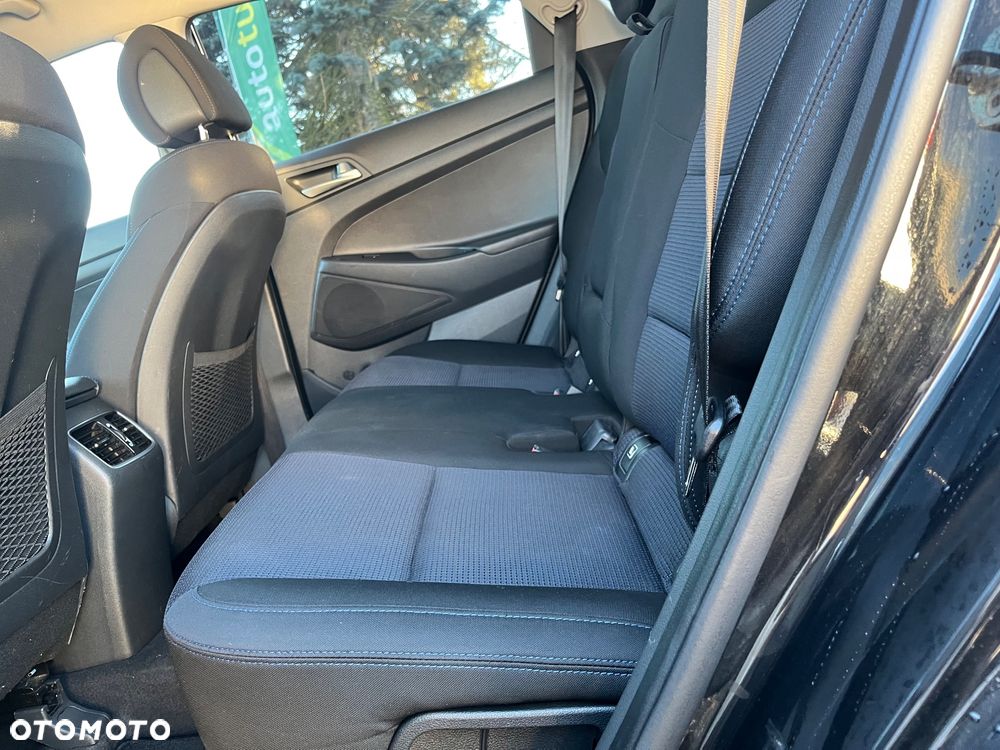 Hyundai Tucson blue 1.7 CRDi 2WD Intro Edition - 12