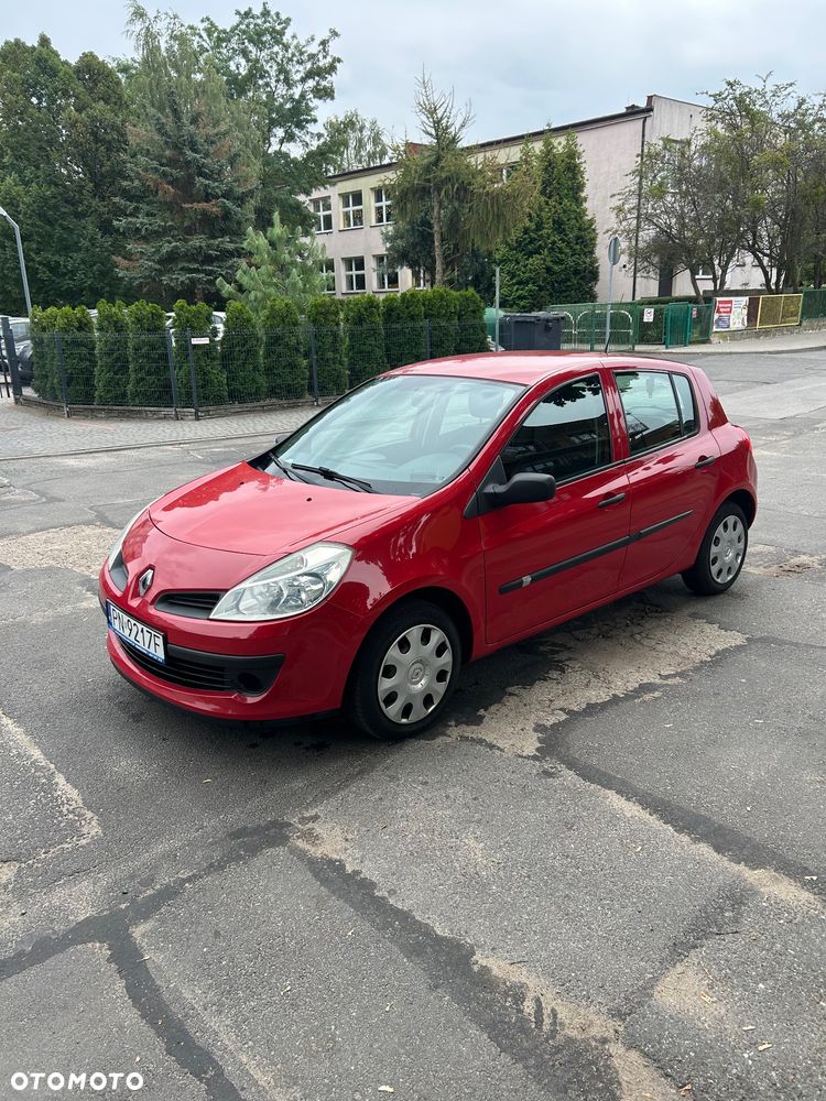 Renault Clio - 1
