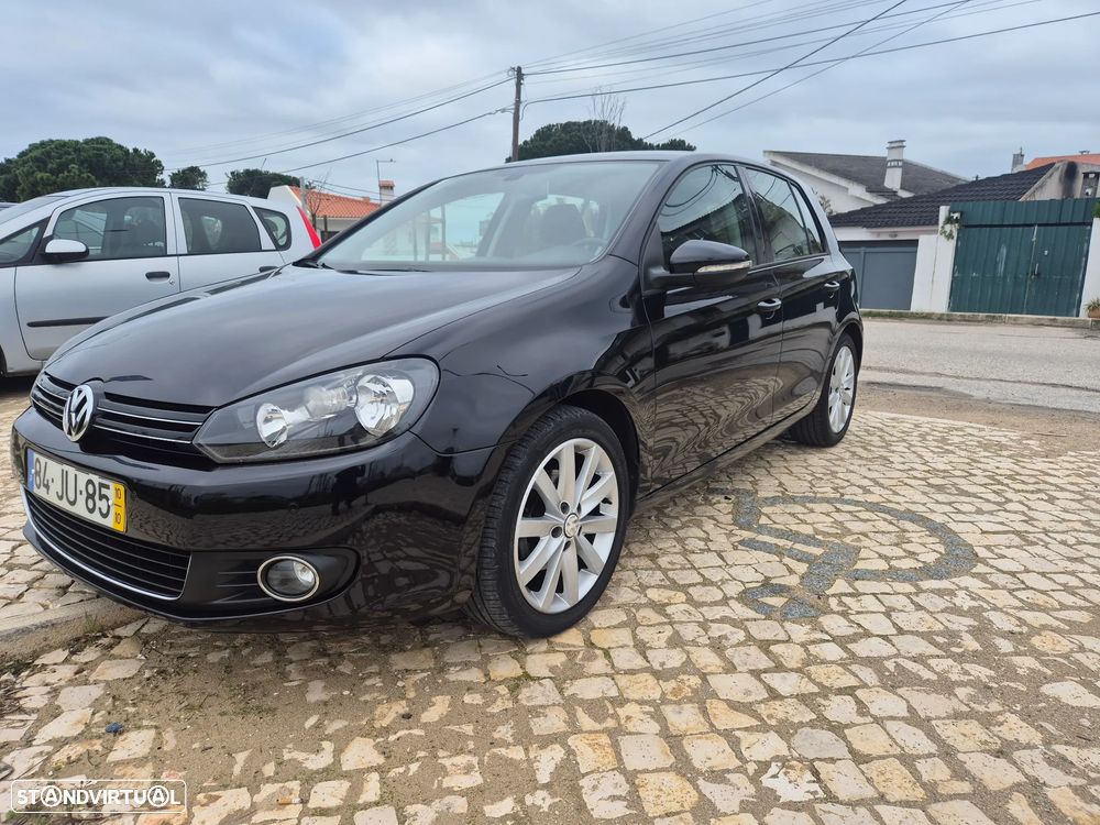 VW Golf 1.6 TDi Highline DSG - 5